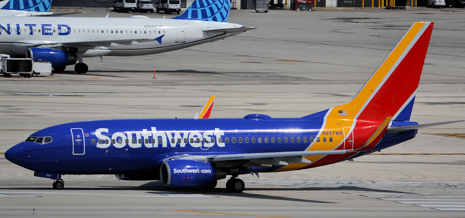 N247WN/N247WN Southwest Airlines Boeing 737-7H4(WL) Photo by Warthog1 - AVSpotters.com