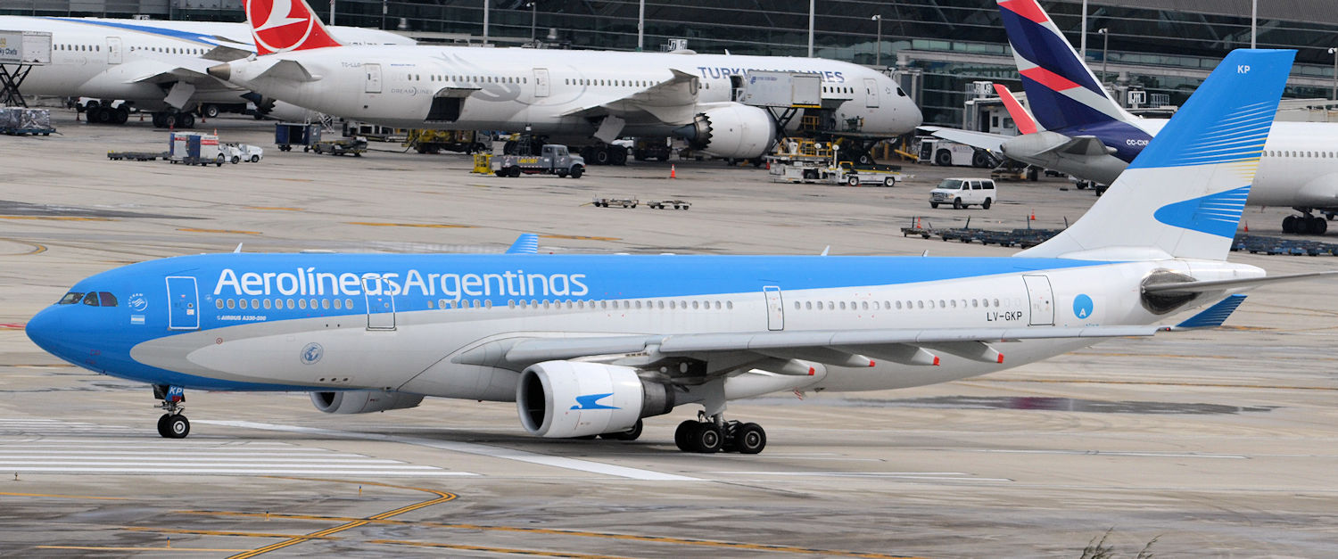 LV-GKP/LVGKP Aerolineas Argentinas Airbus A330-203 Photo by Warthog1 - AVSpotters.com