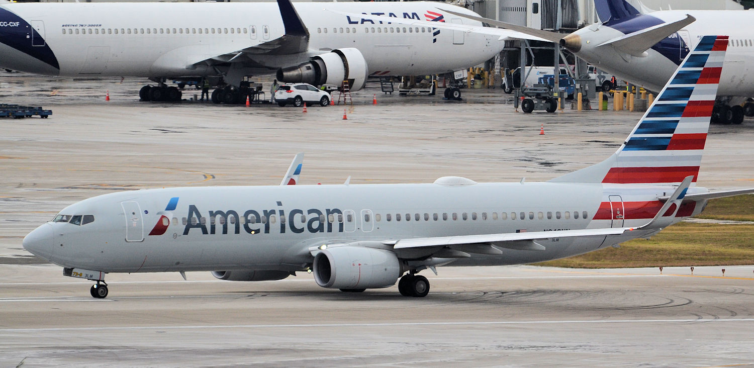 N948NN/N948NN American Airlines Boeing 737-823(WL) Photo by Warthog1 - AVSpotters.com