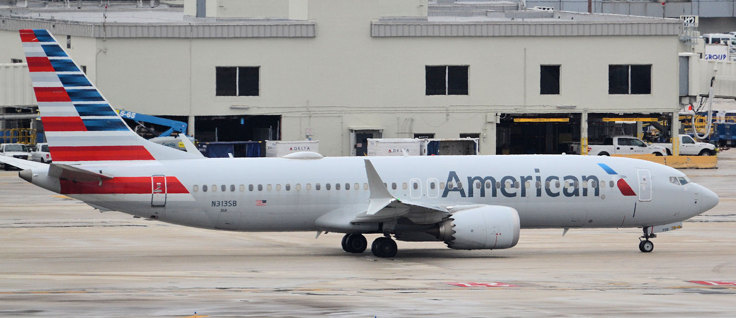 N313SB/N313SB American Airlines Boeing 737-MAX8 Photo by Warthog1 - AVSpotters.com