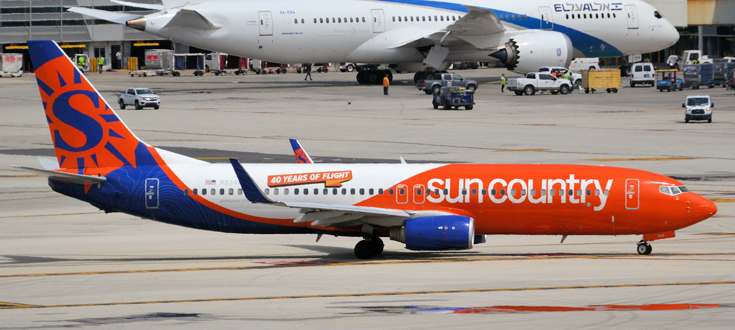 N834SY/N834SY Sun Country Airlines Boeing 737-8KN(WL) Photo by Warthog1 - AVSpotters.com