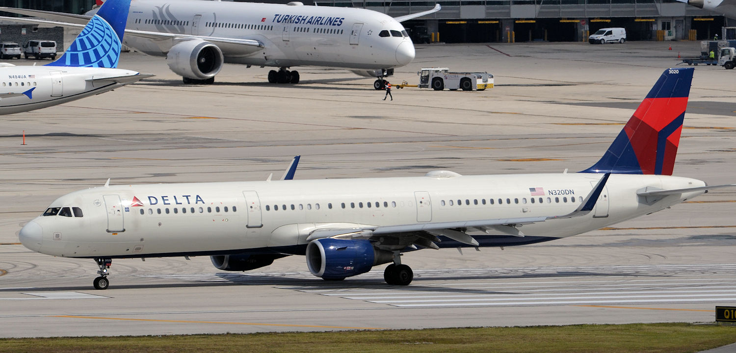 N320DN/N320DN Delta Air Lines Airbus A321-211(SL) Photo by Warthog1 - AVSpotters.com