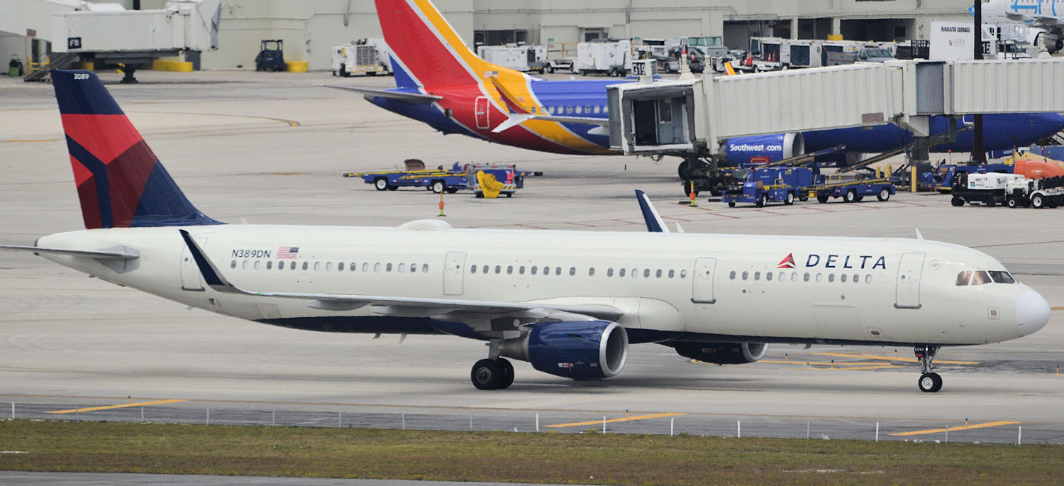 N389DN/N389DN Delta Air Lines Airbus A321-211(SL) Photo by Warthog1 - AVSpotters.com