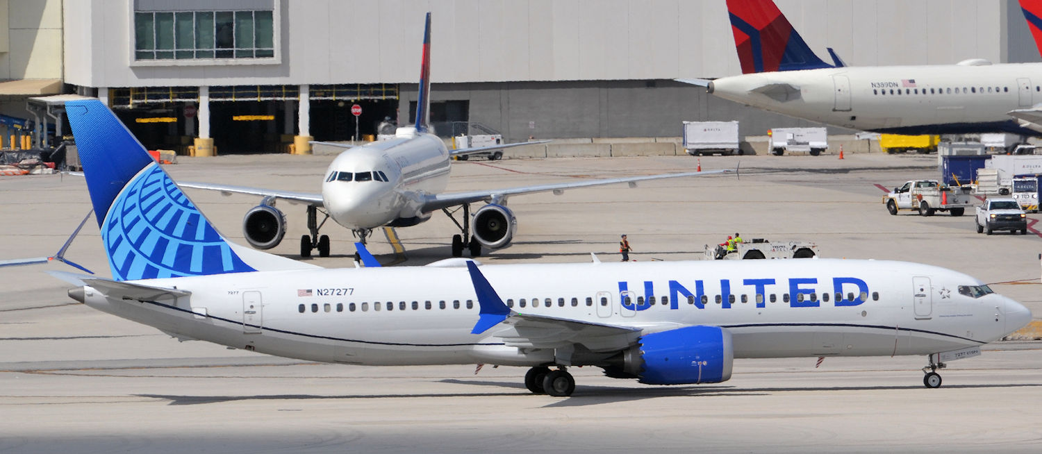 N27277/N27277 United Airlines Boeing 737-MAX8 Photo by Warthog1 - AVSpotters.com