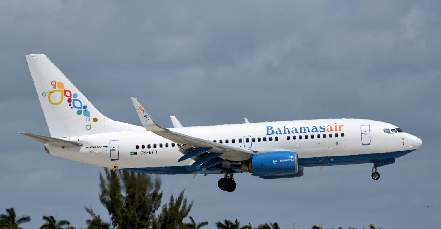 C6-BFY/C6BFY Bahamasair Boeing 737-7Q8(WL) Photo by Warthog1 - AVSpotters.com