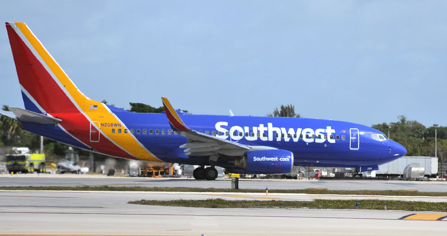 N208WN/N208WN Southwest Airlines Boeing 737-7H4(WL) Photo by Warthog1 - AVSpotters.com