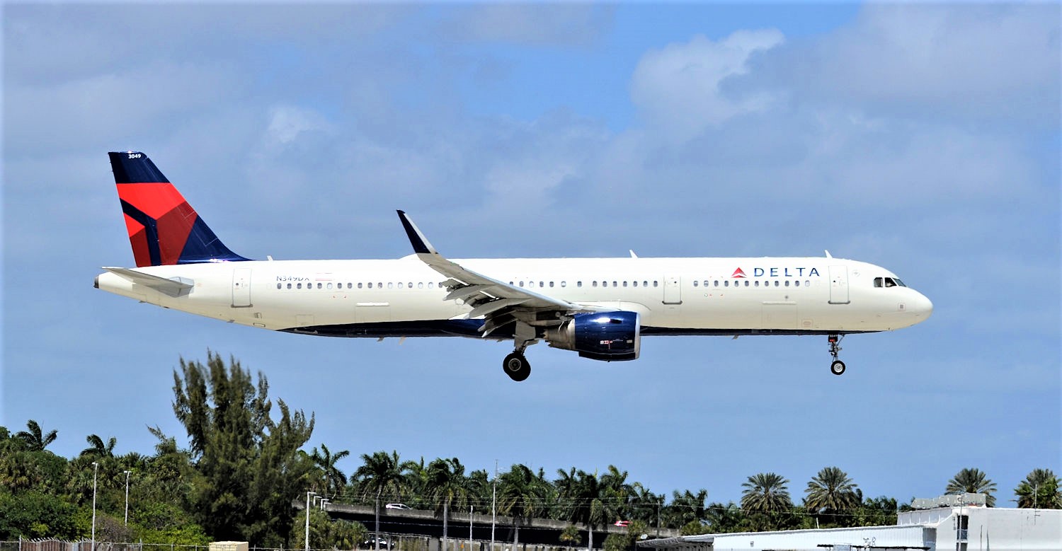 N349DX/N349DX Delta Air Lines Airbus A321-211(SL) Photo by Warthog1 - AVSpotters.com