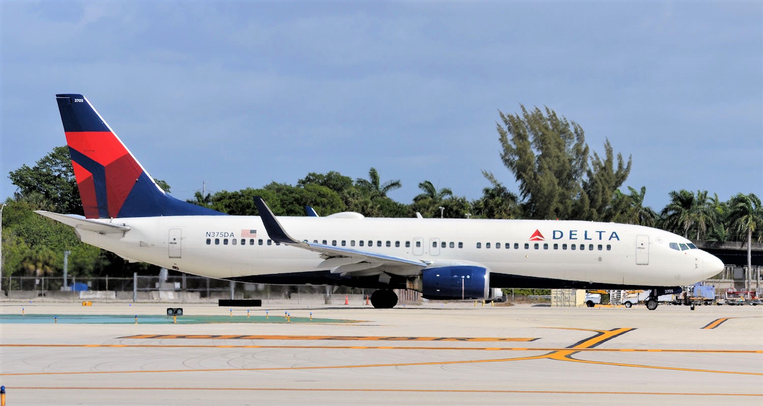 N375DA/N375DA Delta Air Lines Boeing 737-832(WL) Photo by Warthog1 - AVSpotters.com