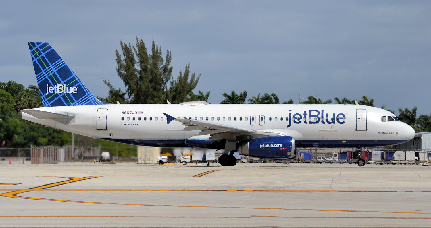 N607JB/N607JB JetBlue Airways Airbus A320-232 Photo by Warthog1 - AVSpotters.com