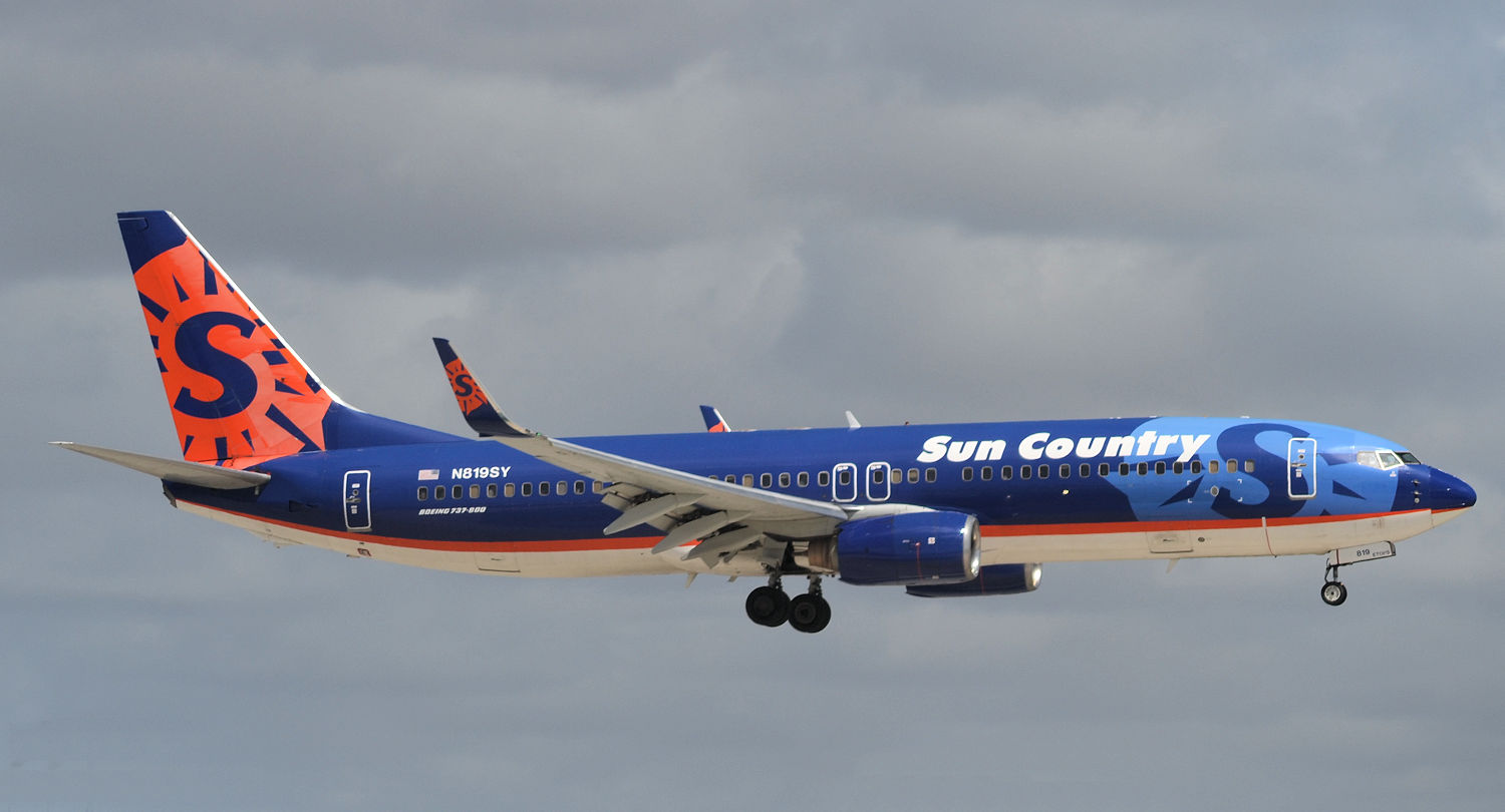 N819SY/N819SY Sun Country Airlines Boeing 737-86N(WL) Photo by Warthog1 - AVSpotters.com