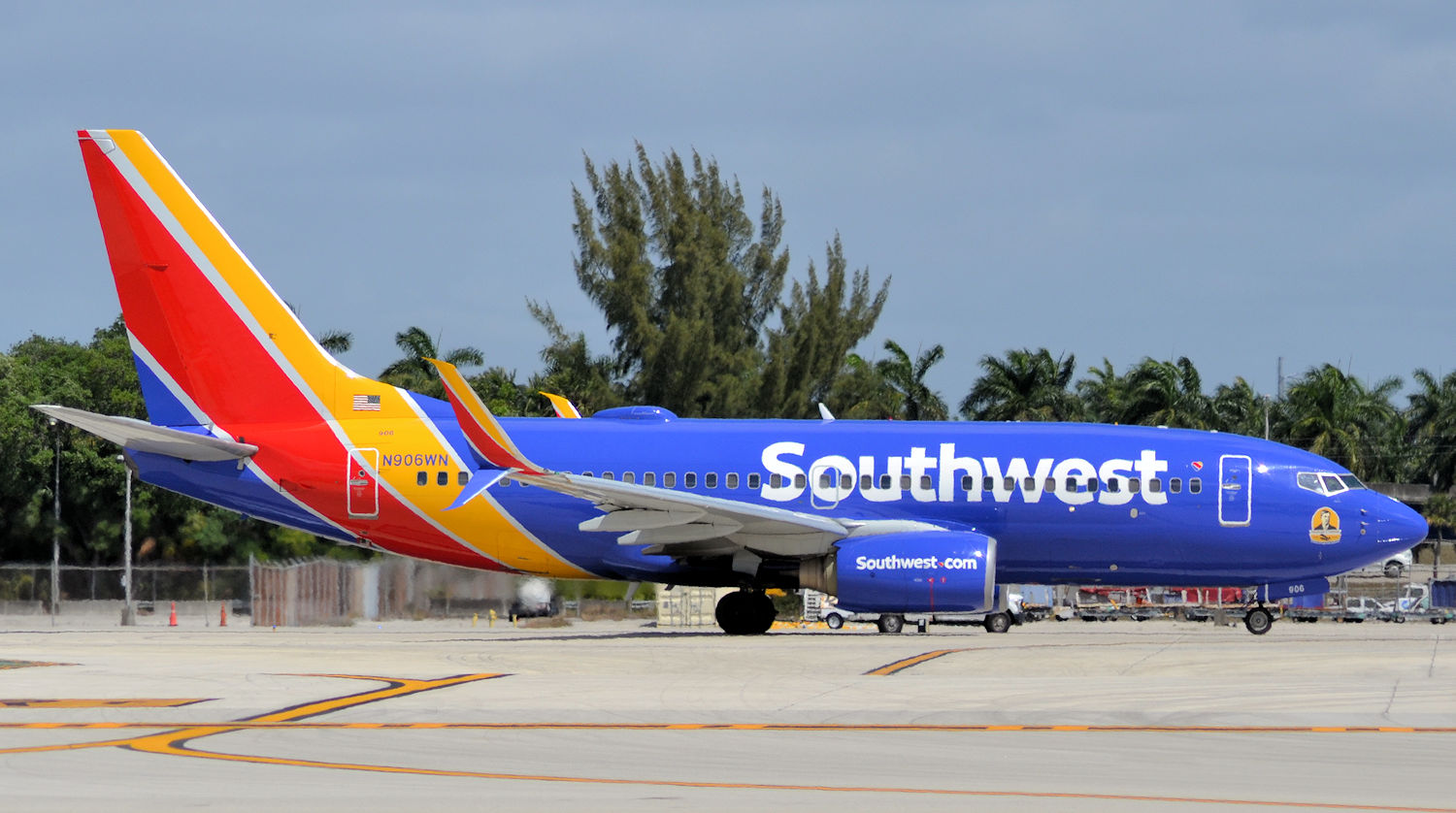 N906WN/N906WN Southwest Airlines Boeing 737-7H4(WL) Photo by Warthog1 - AVSpotters.com