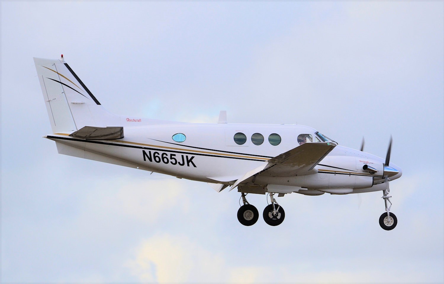 N665JK/N665JK Sky Aviation Holdings LLC Beechcraft C90 King Air Photo by Warthog1 - AVSpotters.com