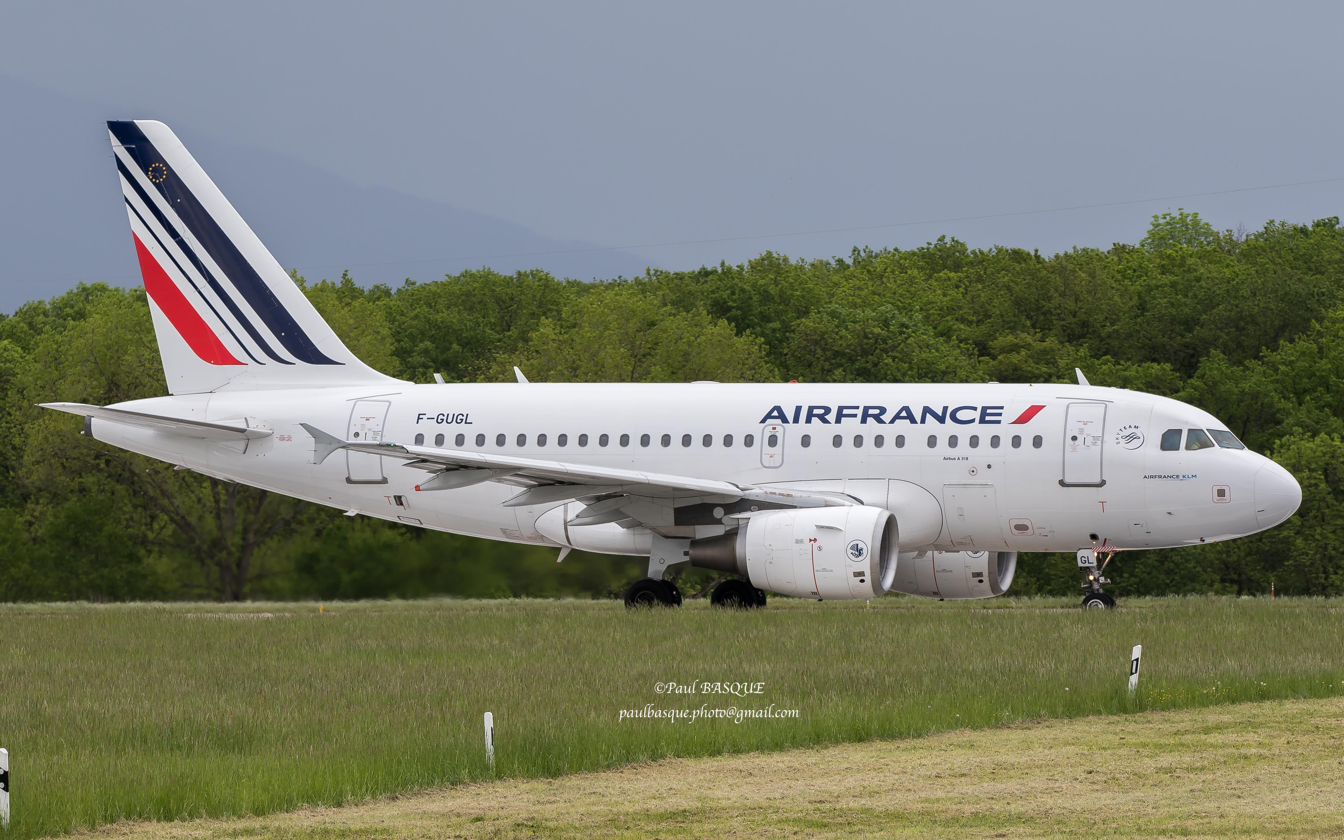 F-GUGL/FGUGL Air France Airbus A318-111 Photo by Erazkiel - AVSpotters.com