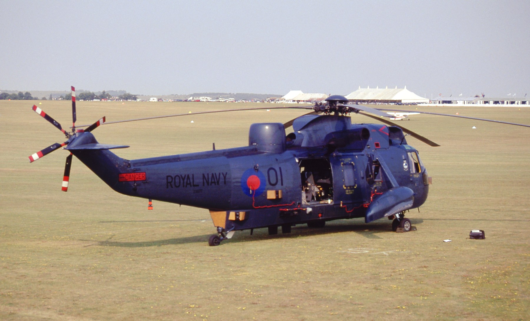 XV677/XV677 Royal Navy Westland Helicopters WS.61 Sea King HAS.6 Photo by Ayronautica - AVSpotters.com