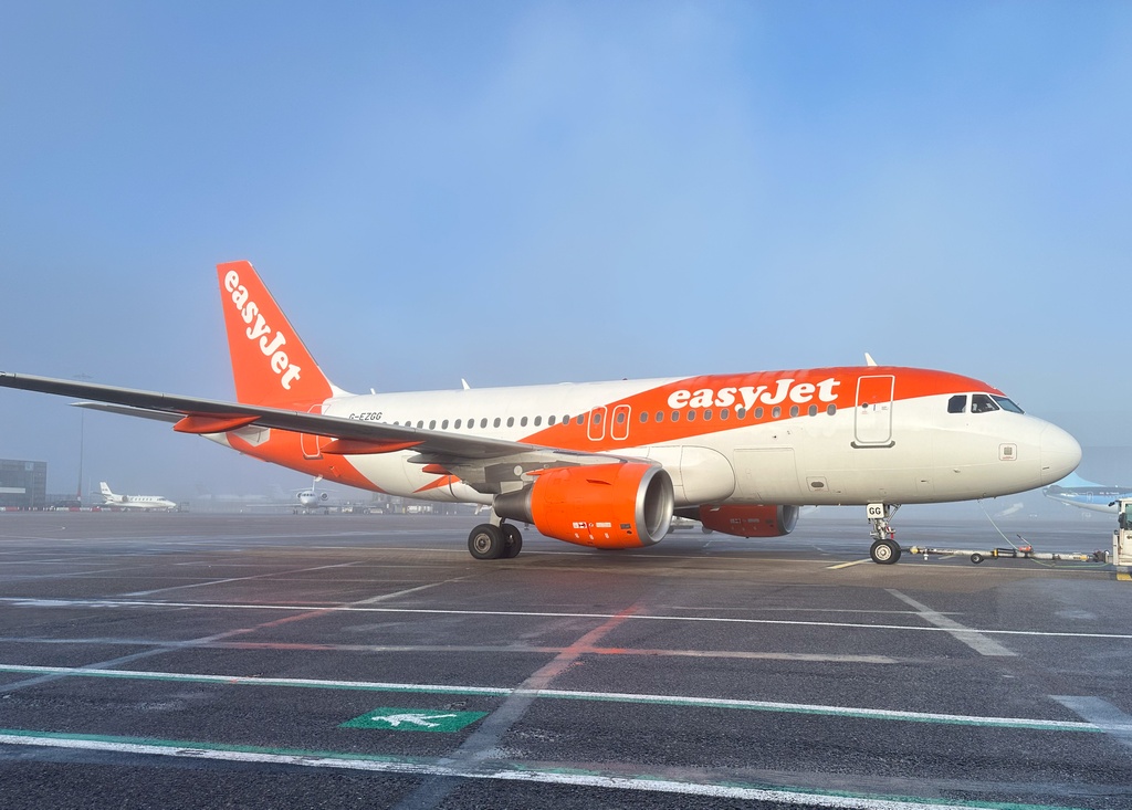 G-EZGG/GEZGG easyJet Airbus A319-111 Photo by Ayronautica - AVSpotters.com