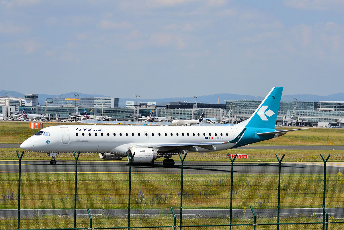 I-JENF/IJENF Air Dolomiti Embraer ERJ-190LR Photo by Warthog1 - AVSpotters.com