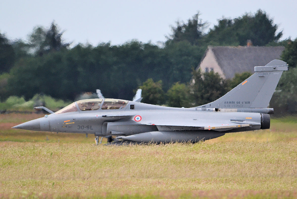 363/363 French Air Force Dassault Rafale B Photo by Warthog1 - AVSpotters.com