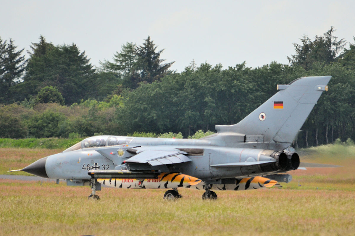 46+32/46+32 German Air Force Panavia Tornado ECR Photo by Warthog1 - AVSpotters.com