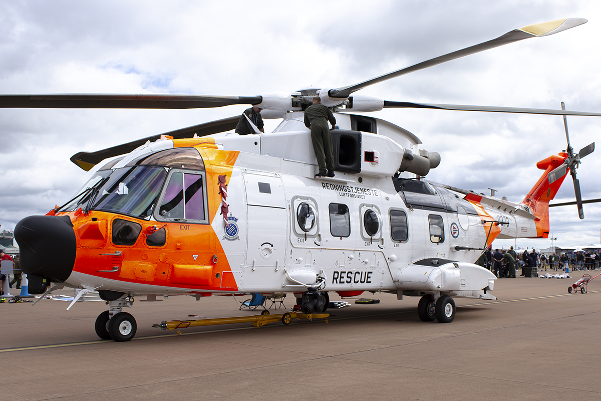 0273/0273 RNoAF - Royal Norwegian Air Force AgustaWestland AW101 Merlin Airframe Information - AVSpotters.com