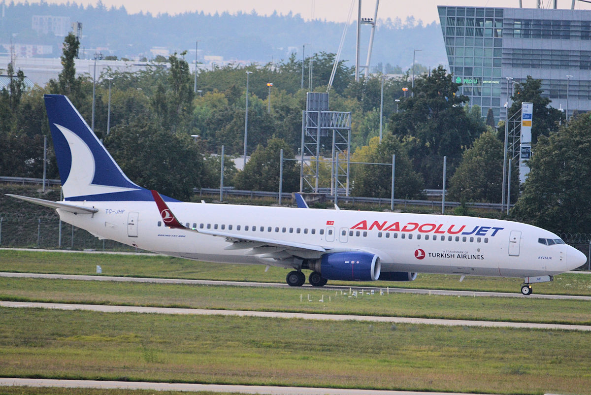 TC-JHF/TCJHF AJet Boeing 737-8F2(WL) Photo by Warthog1 - AVSpotters.com