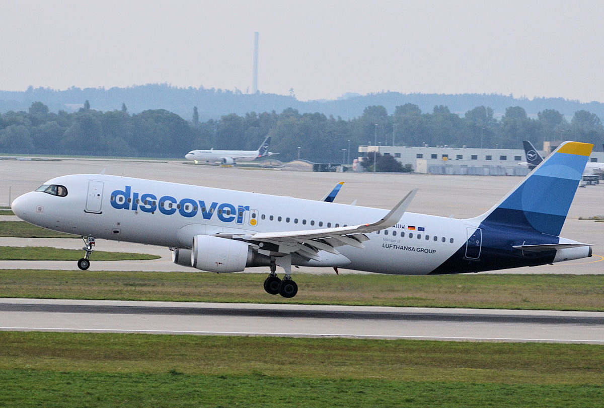 D-AIUW/DAIUW Discover Airlines Airbus A320-214(SL) Photo by Warthog1 - AVSpotters.com