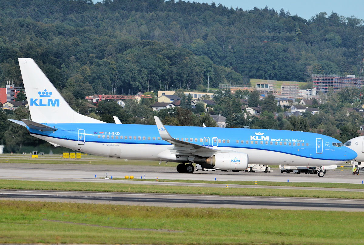 PH-BXD/PHBXD KLM Royal Dutch Airlines Boeing 737-8K2(WL) Photo by Warthog1 - AVSpotters.com