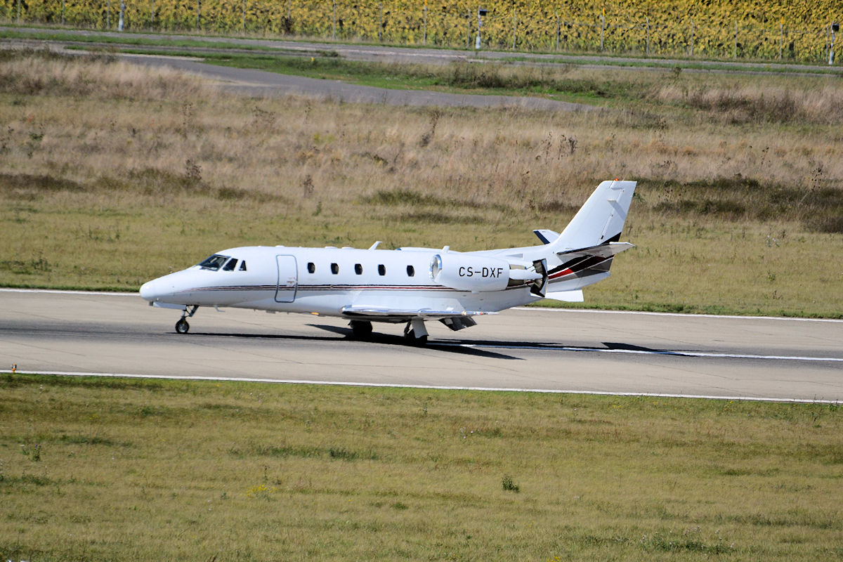 CS-DXF/CSDXF Corporate Cessna 560XL Citation XLS Photo by Warthog1 - AVSpotters.com