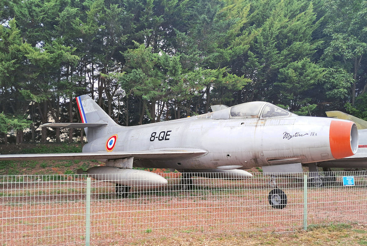 47/47 French Air Force Dassault Mystere IVA Photo by Warthog1 - AVSpotters.com