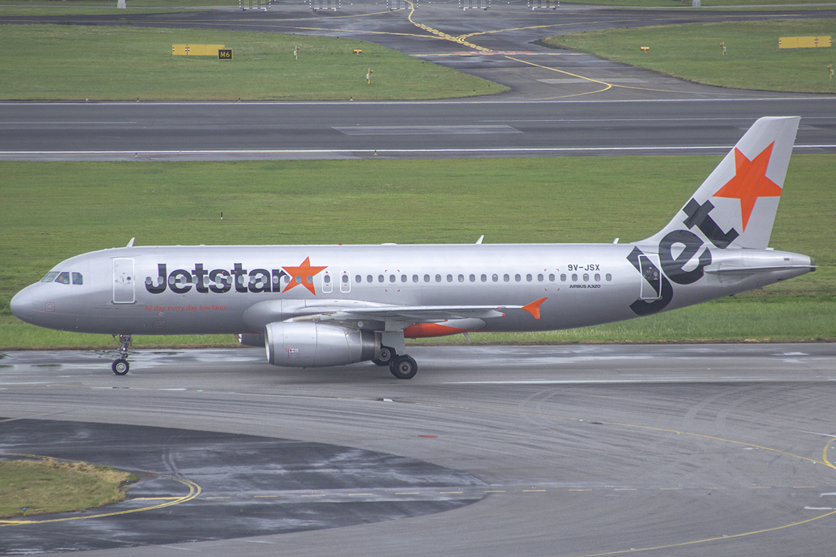 9V-JSX/9VJSX Jetstar Asia Airways Airbus A320 Airframe Information - AVSpotters.com